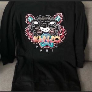 Perfect short dress to wear with boots.